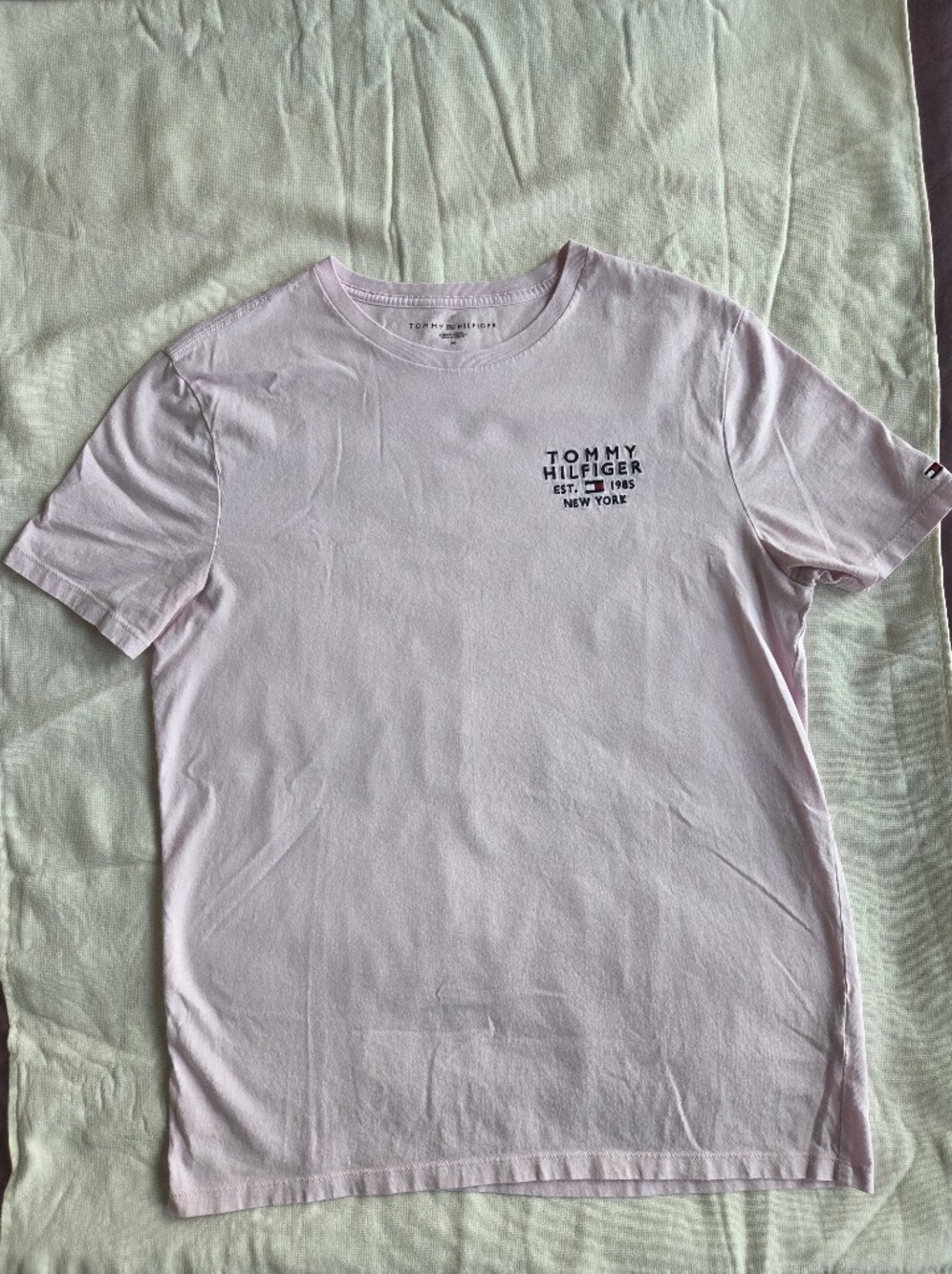 Tommy Hilfiger Pink Logo Graphic T-Shirt Tee Casual Men's Size M